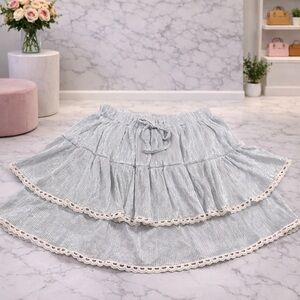 White Birch Light Silver Tiered Skort with Lace Trim Size L NWOT